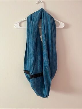 NWT LULULEMON Blue Vinyasa Scarf 🧣 A No-Fuss Customizable Scarf